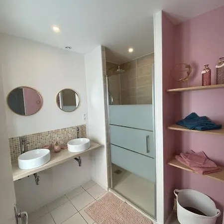 Chez Flo Et Manon Tatil Evi Balleroy